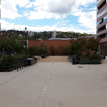 Ancien hôpital Debrousse