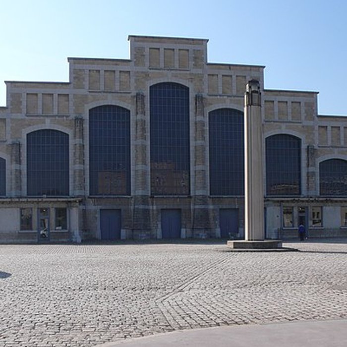 Photo de Ancien marché aux bestiaux des abattoirs de la Mouche, actuellement salle des fêtes et salle de concert dite halle Tony Garnier