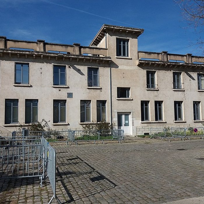 Photo de Ancien marché aux bestiaux des abattoirs de la Mouche, actuellement salle des fêtes et salle de concert dite halle Tony Garnier