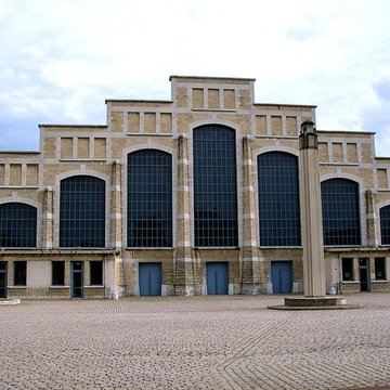 Ancien marché aux bestiaux des abattoirs de la Mouche, actuellement salle des fêtes et salle de concert dite halle Tony Garnier