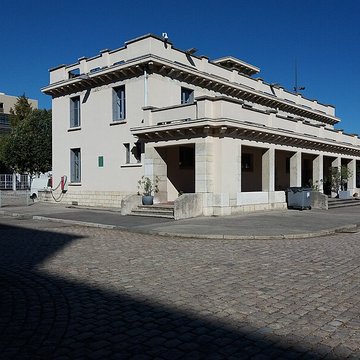 Ancien marché aux bestiaux des abattoirs de la Mouche, actuellement salle des fêtes et salle de concert dite halle Tony Garnier