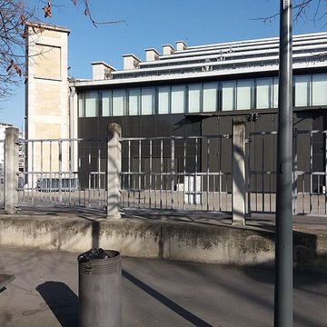 Ancien marché aux bestiaux des abattoirs de la Mouche, actuellement salle des fêtes et salle de concert dite halle Tony Garnier