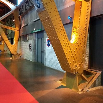 Ancien marché aux bestiaux des abattoirs de la Mouche, actuellement salle des fêtes et salle de concert dite halle Tony Garnier