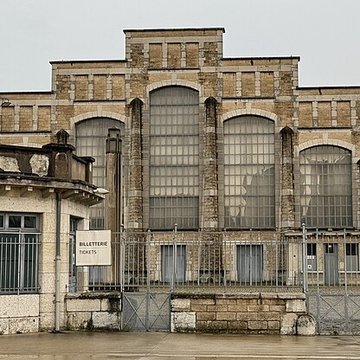 Ancien marché aux bestiaux des abattoirs de la Mouche, actuellement salle des fêtes et salle de concert dite halle Tony Garnier