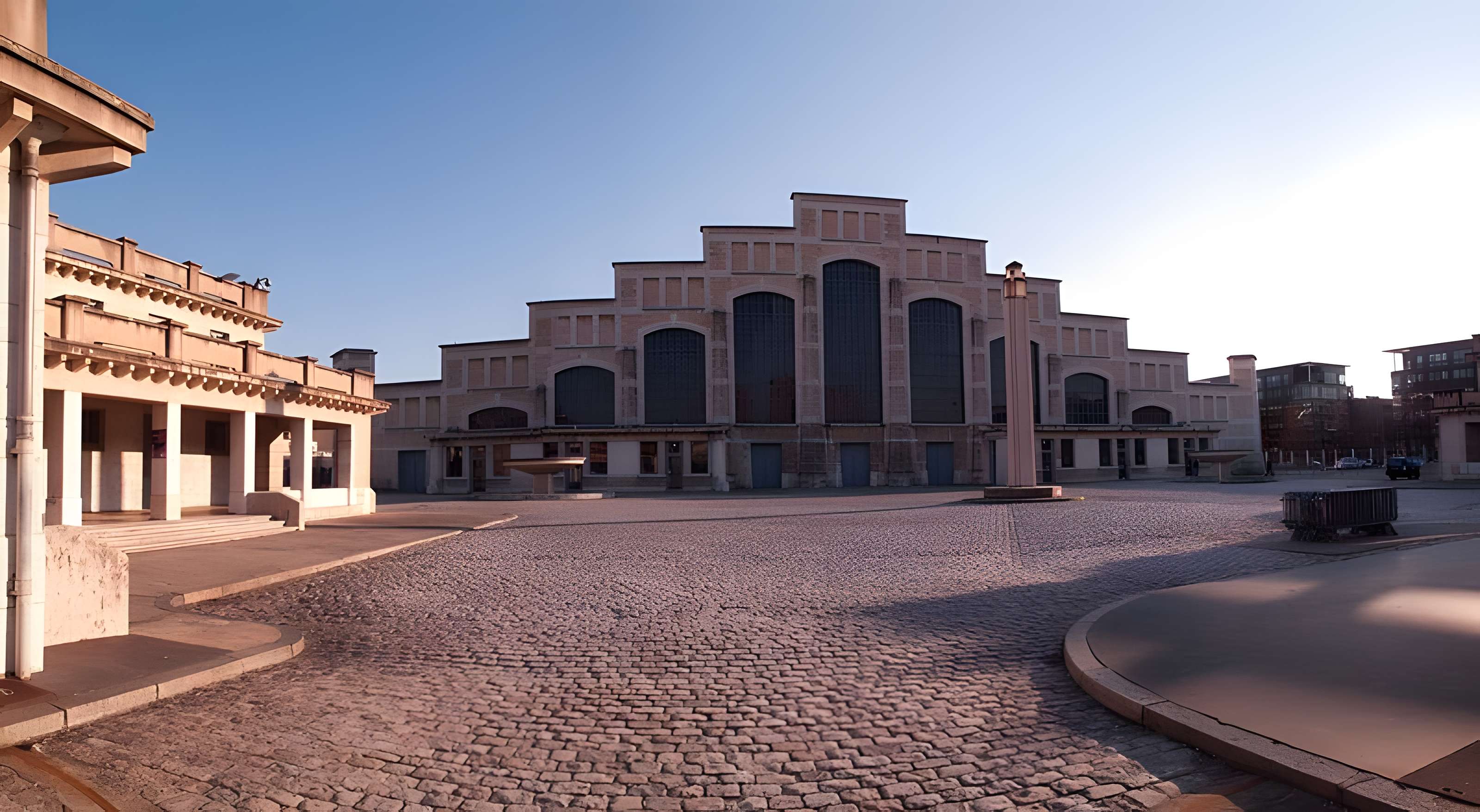 Ancien marché aux bestiaux des abattoirs de la Mouche, actuellement salle des fêtes et salle de concert dite halle Tony Garnier