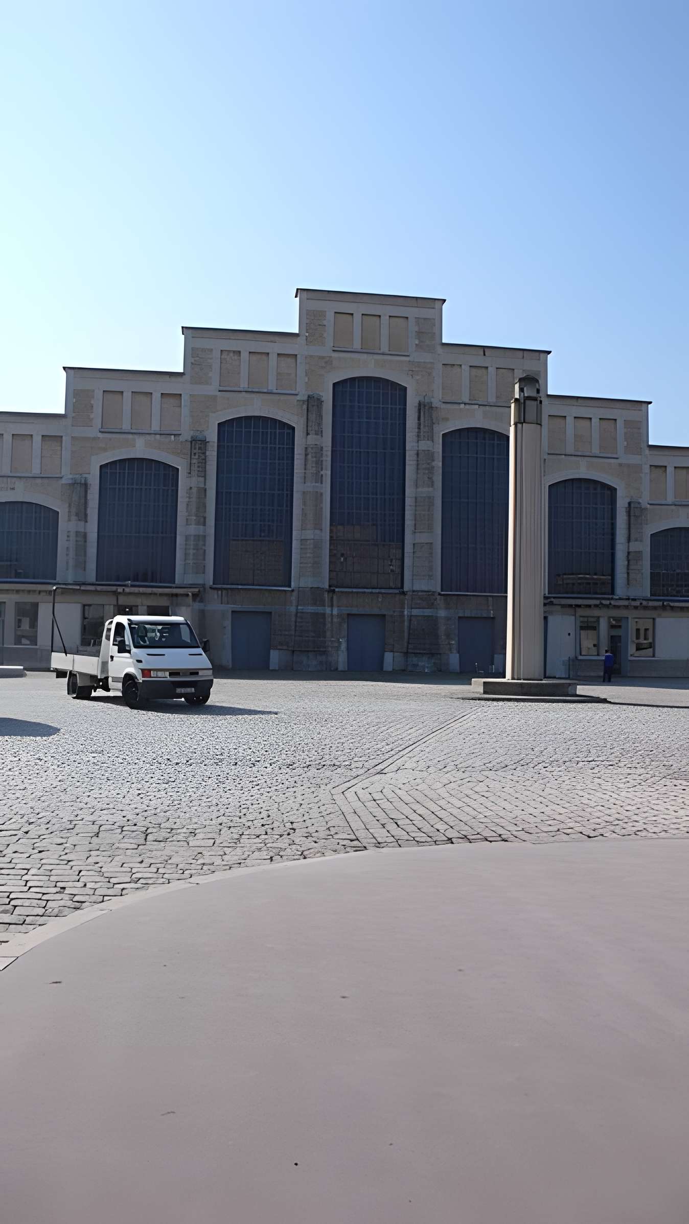 Ancien marché aux bestiaux des abattoirs de la Mouche, actuellement salle des fêtes et salle de concert dite halle Tony Garnier