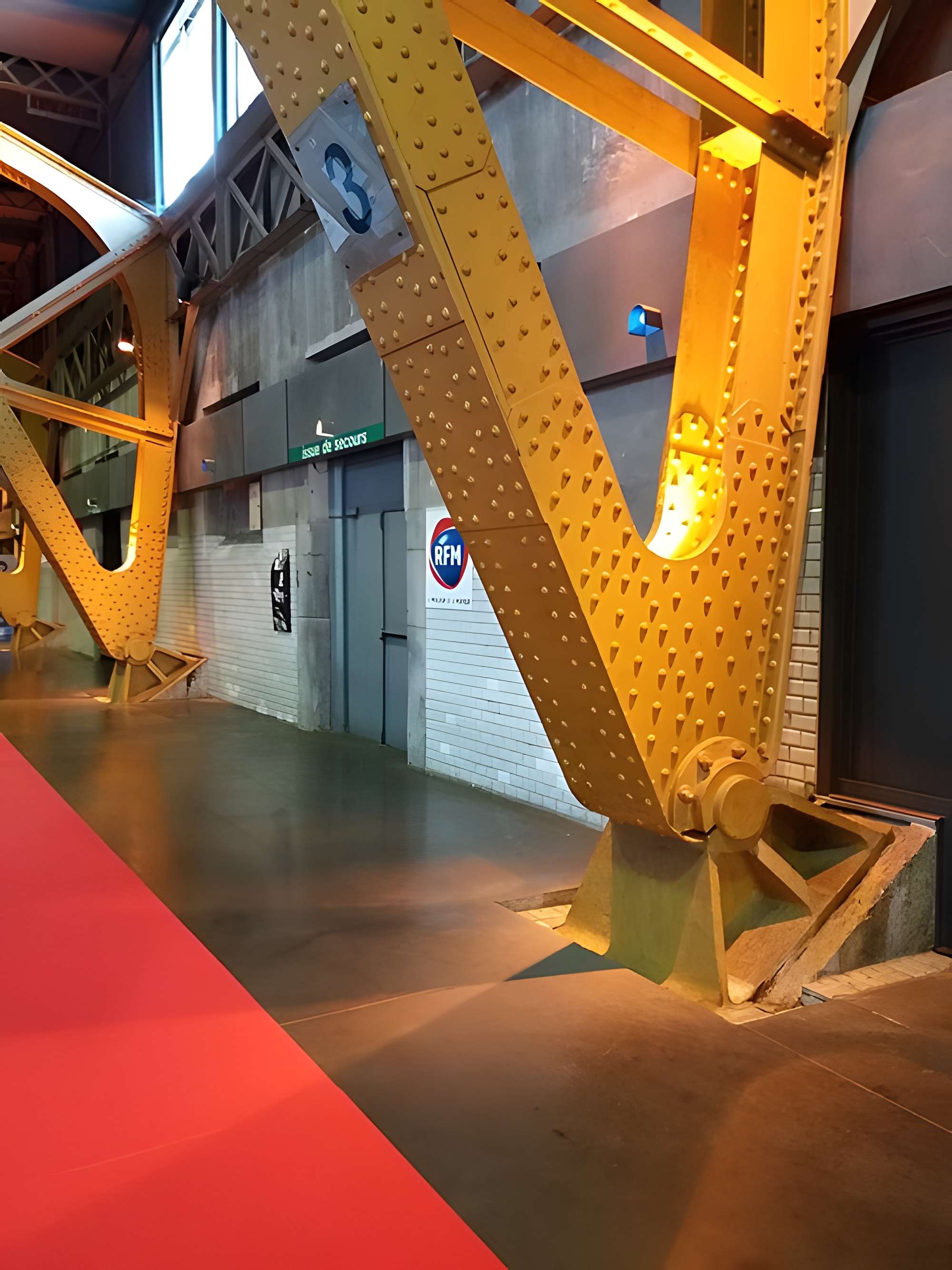 Ancien marché aux bestiaux des abattoirs de la Mouche, actuellement salle des fêtes et salle de concert dite halle Tony Garnier