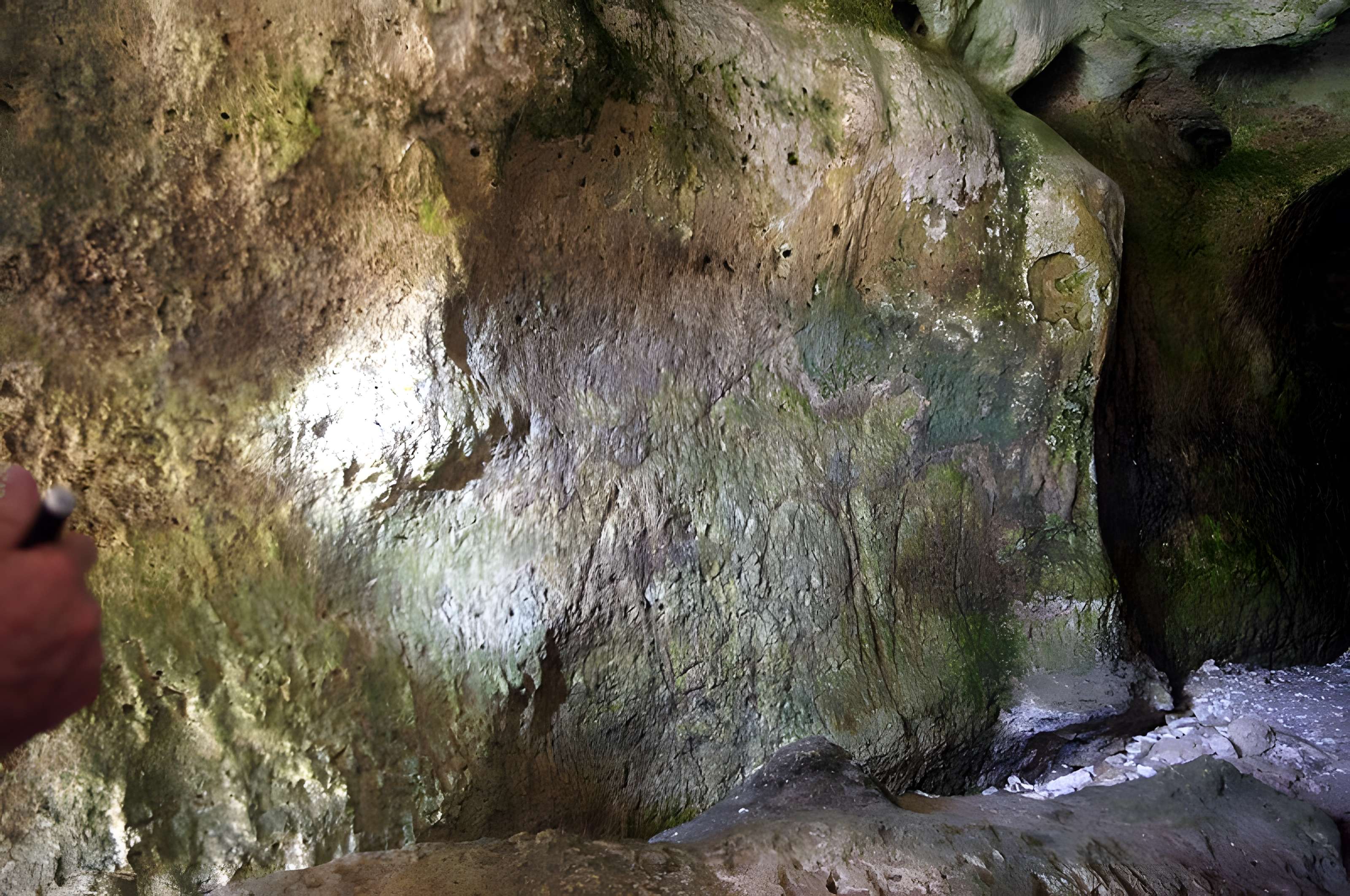 Grotte ornée de Jovelle à La Tour-Blanche