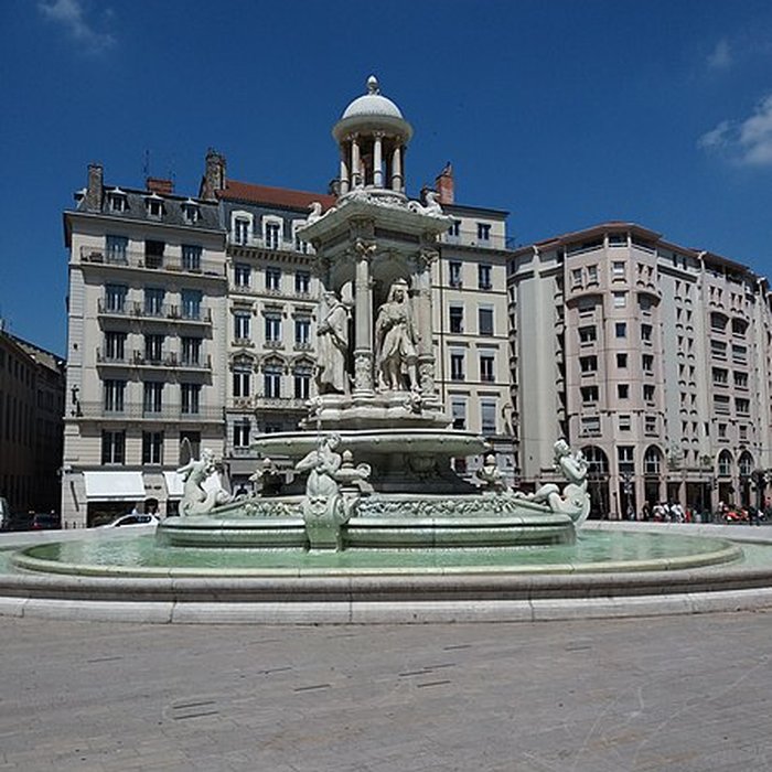 Photo de Fontaine des Jacobins