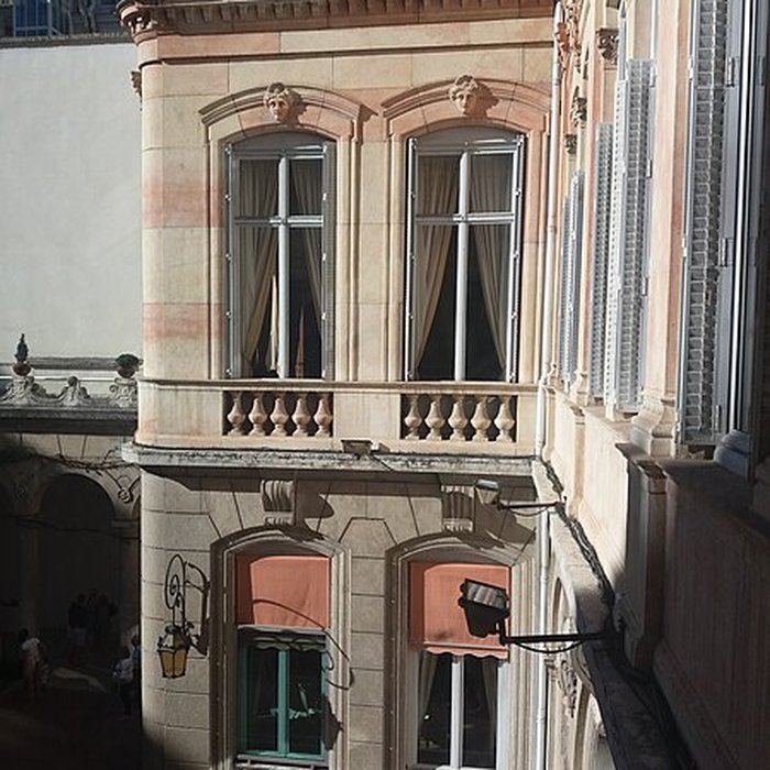 Photo de Hôtel dit du Gouverneur Militaire de Lyon, ancien hôtel particulier des barons Vitta