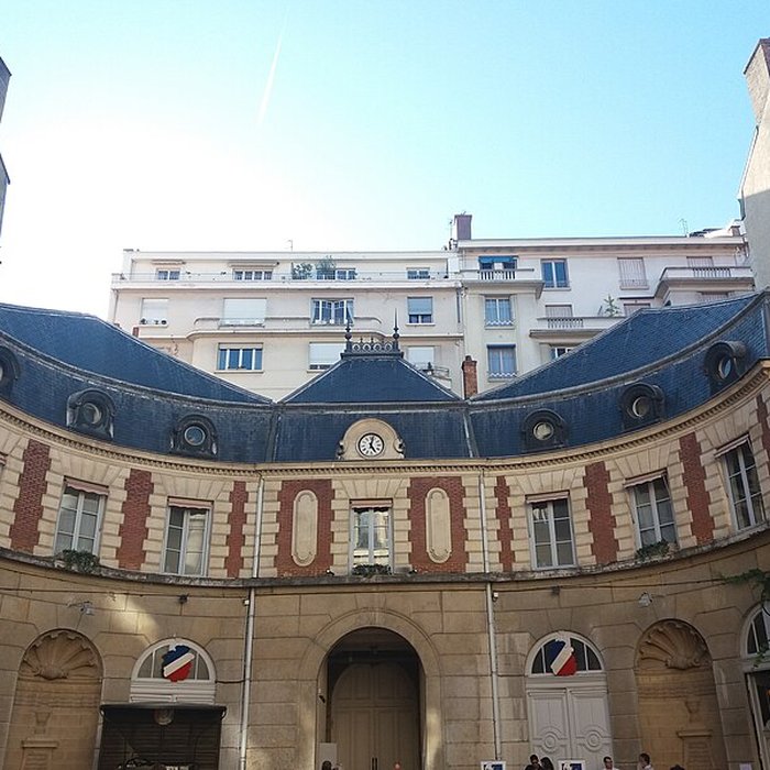 Photo de Hôtel dit du Gouverneur Militaire de Lyon, ancien hôtel particulier des barons Vitta