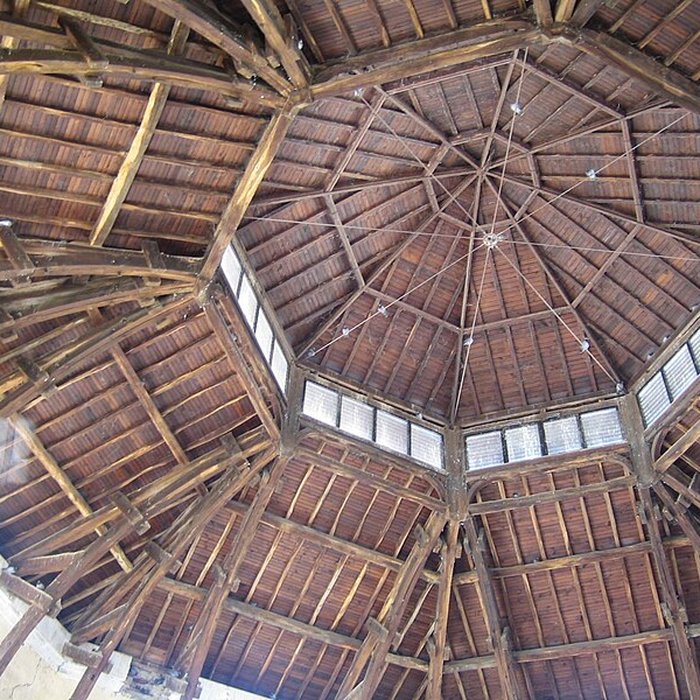 Photo de Halle aux grains dAire-sur-lAdour