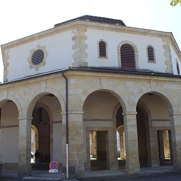 Halle aux grains dAire-sur-lAdour