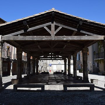 Halle de Lagrasse