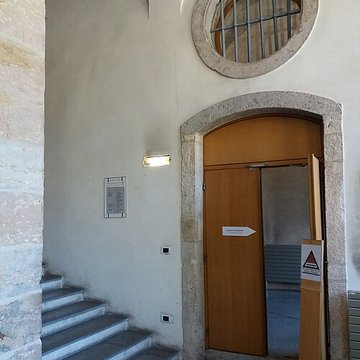 Immeuble dit Les Greniers dAbondance, actuellement siège de la DRAC Direction régionale des affaires culturelles