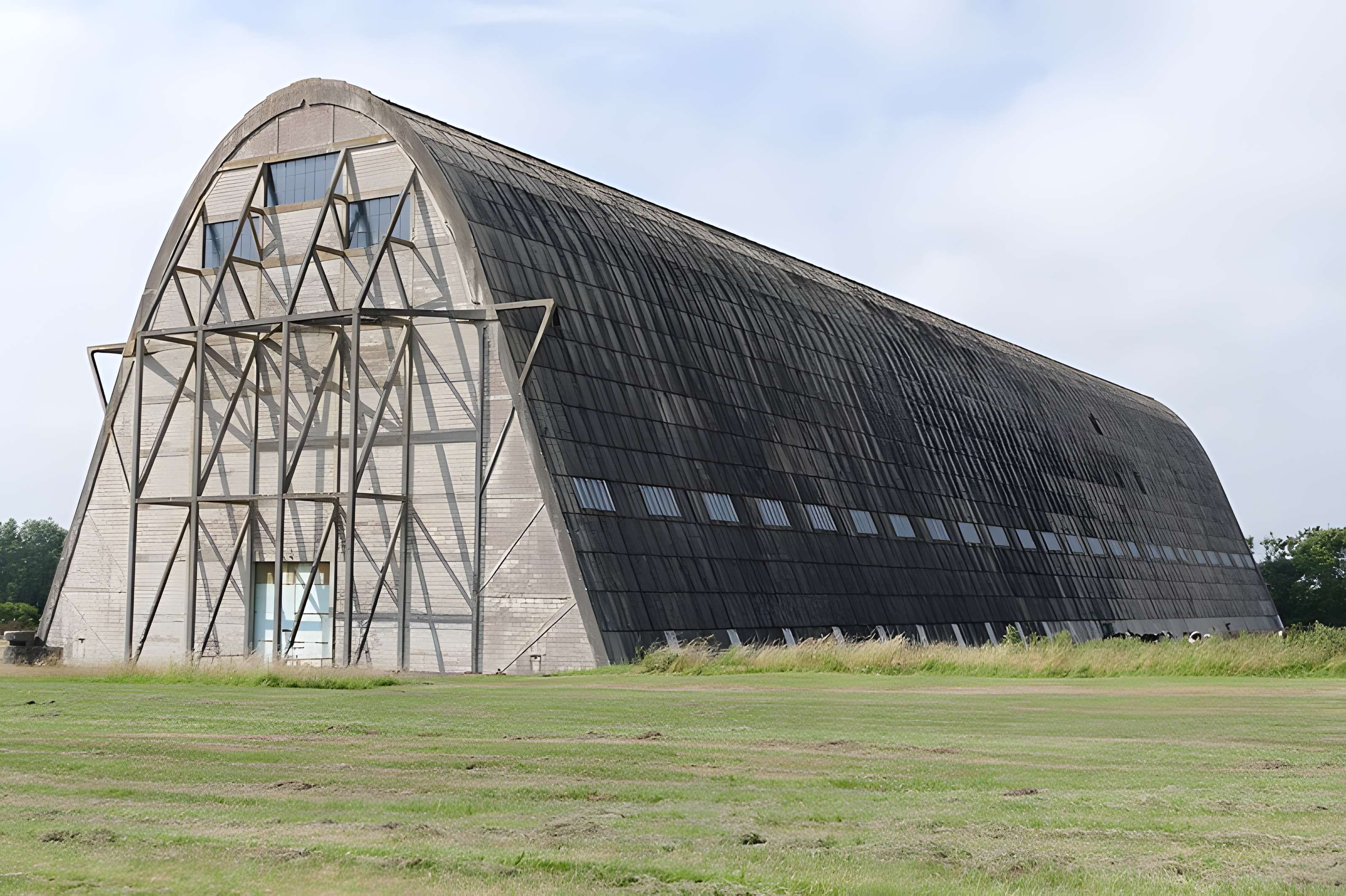 Hangar à dirigeables d'Écausseville