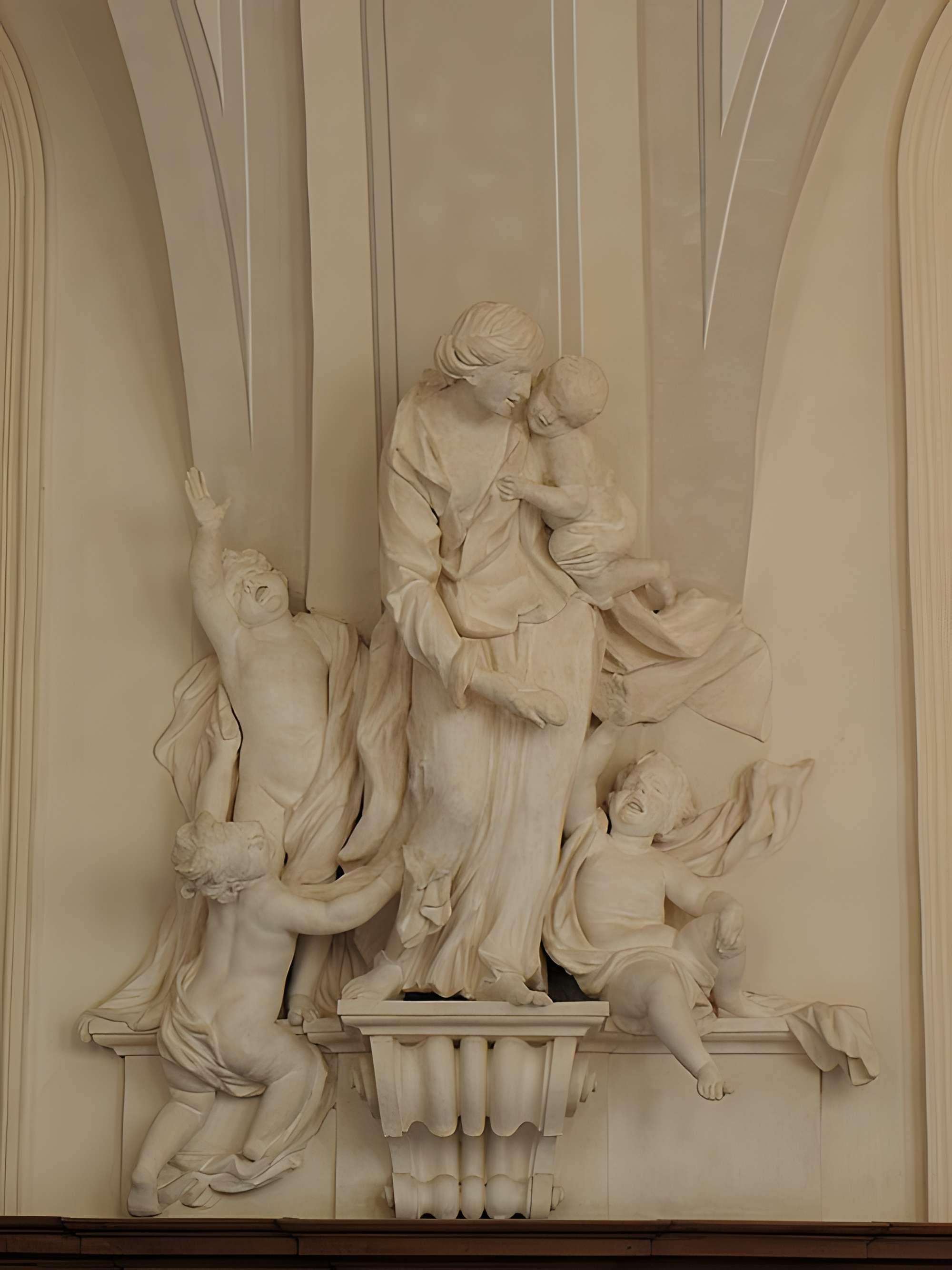 Palais Saint-Pierre ou ancienne abbaye des Dames de Saint-Pierre