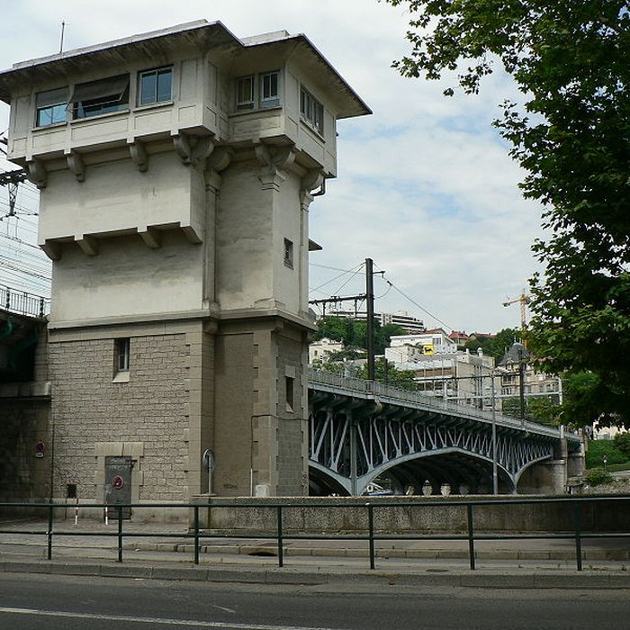 Photo de Poste d’aiguillage n 1 de la gare de Lyon-Perrache
