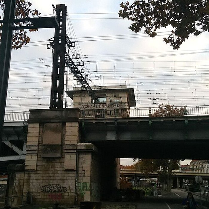 Photo de Poste d’aiguillage n 1 de la gare de Lyon-Perrache