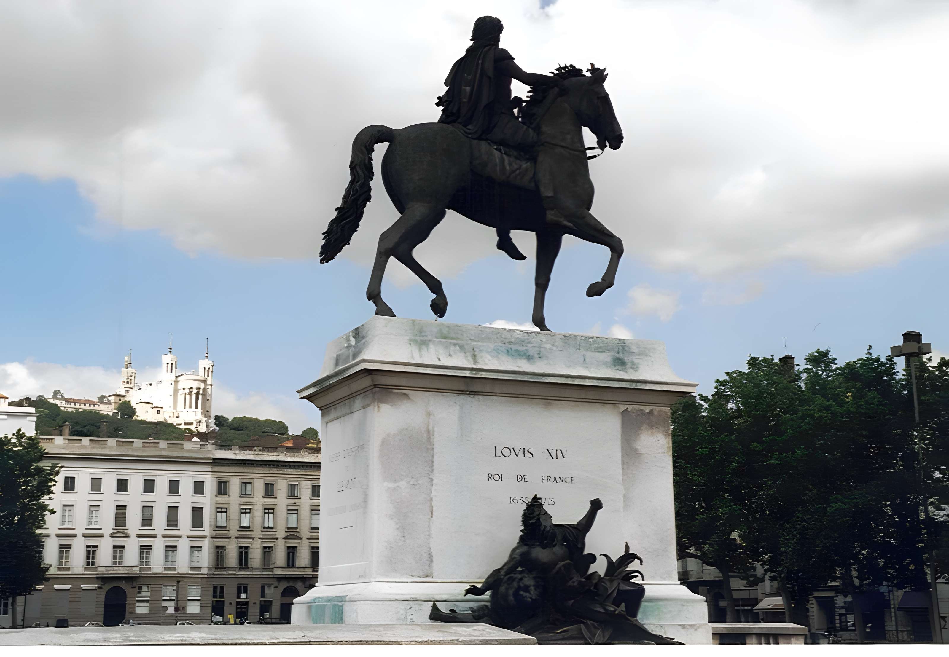 Statue de Louis XIV