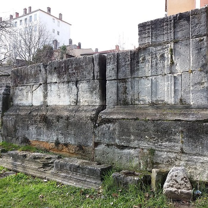 Photo de Tombeaux romains de Trion