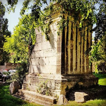 Tombeaux romains de Trion