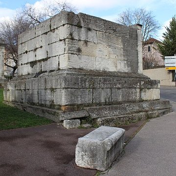 Tombeaux romains de Trion