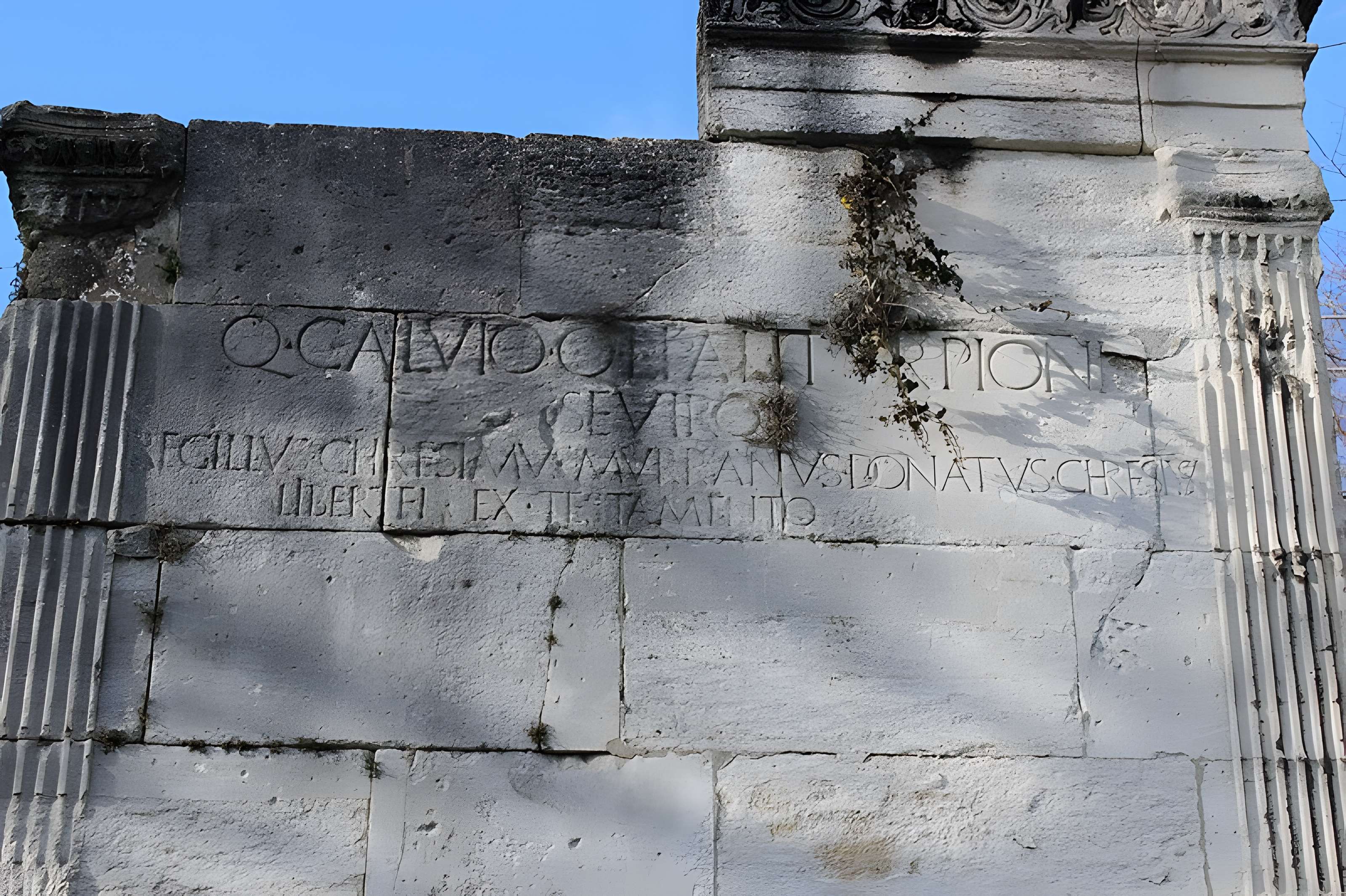 Tombeaux romains de Trion