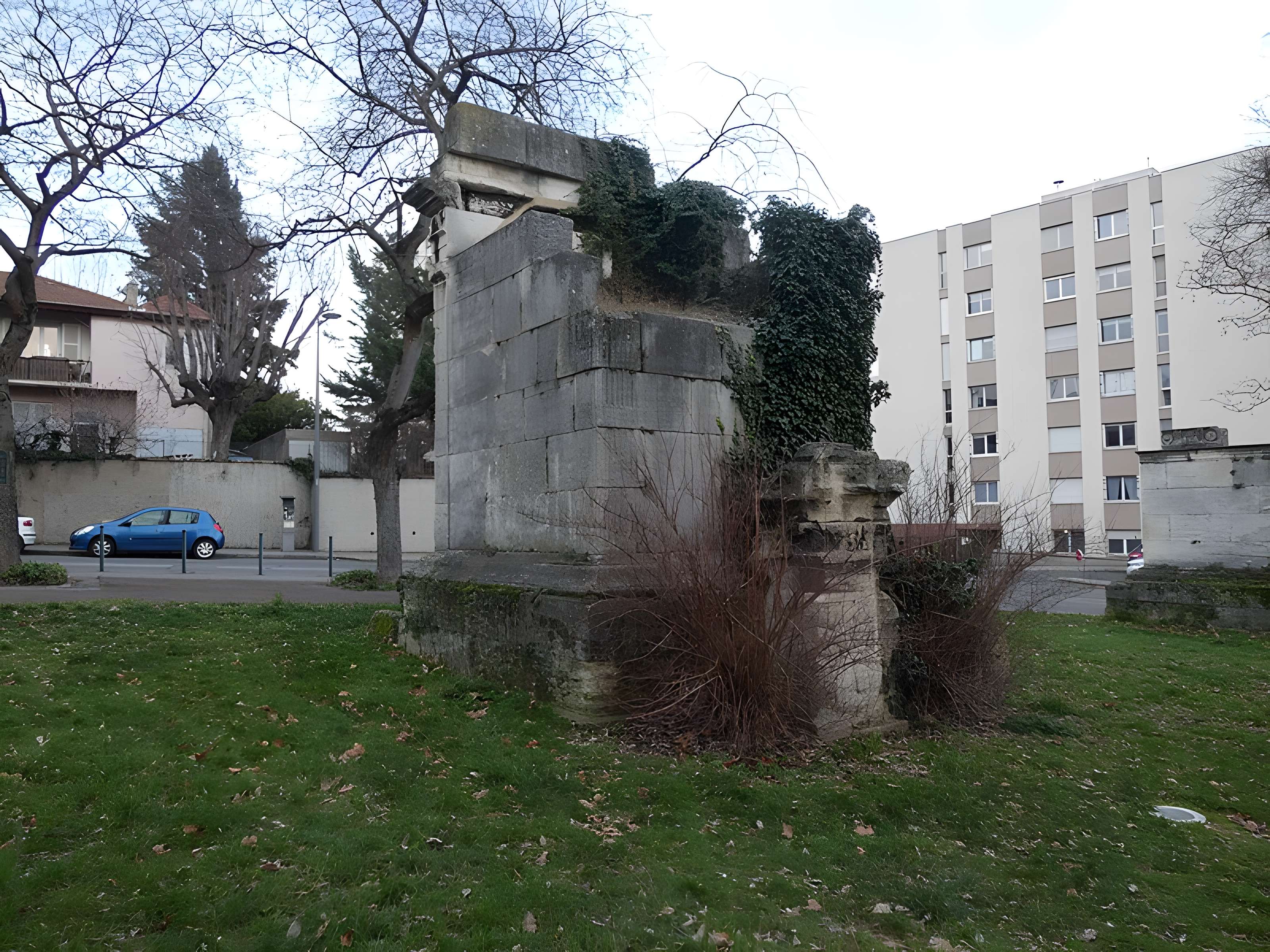 Tombeaux romains de Trion