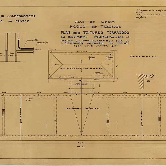 Photo de Ex scuola di tessitura, attualmente insegnamento liceo tecnico