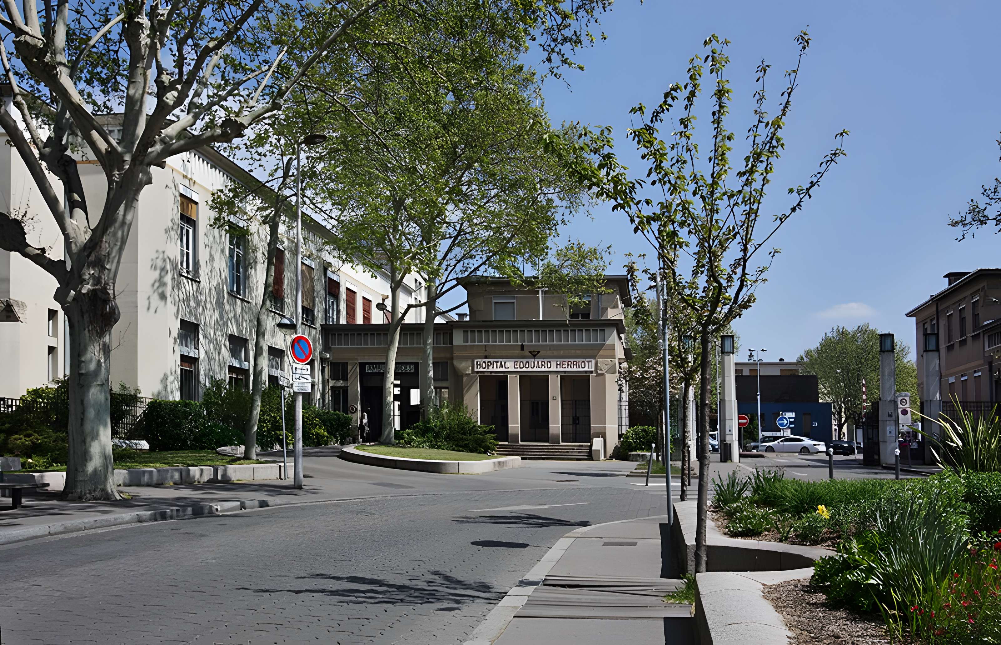 Hôpital Edouard Herriot ou hôpital de Grange-Blanche