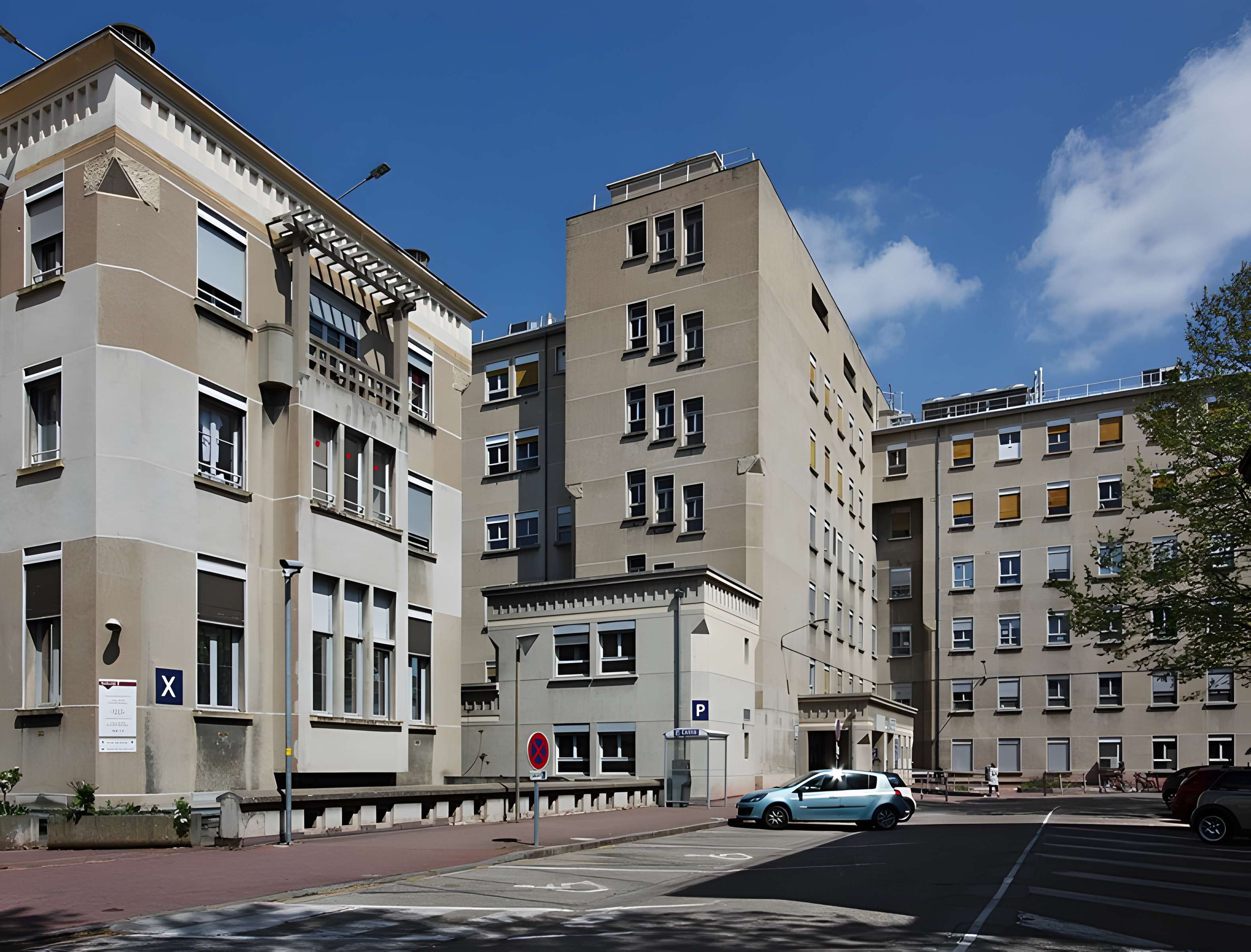 Hôpital Edouard Herriot ou hôpital de Grange-Blanche