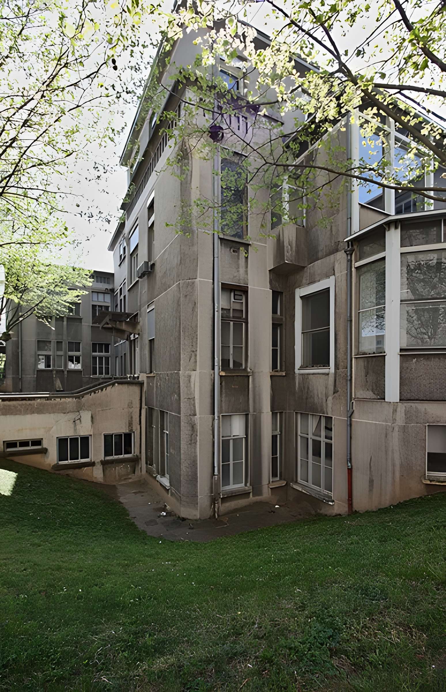 Hôpital Edouard Herriot ou hôpital de Grange-Blanche