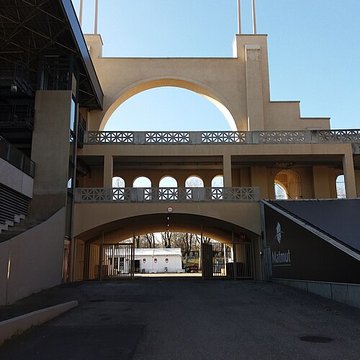 Stade municipal dit stade Gerland