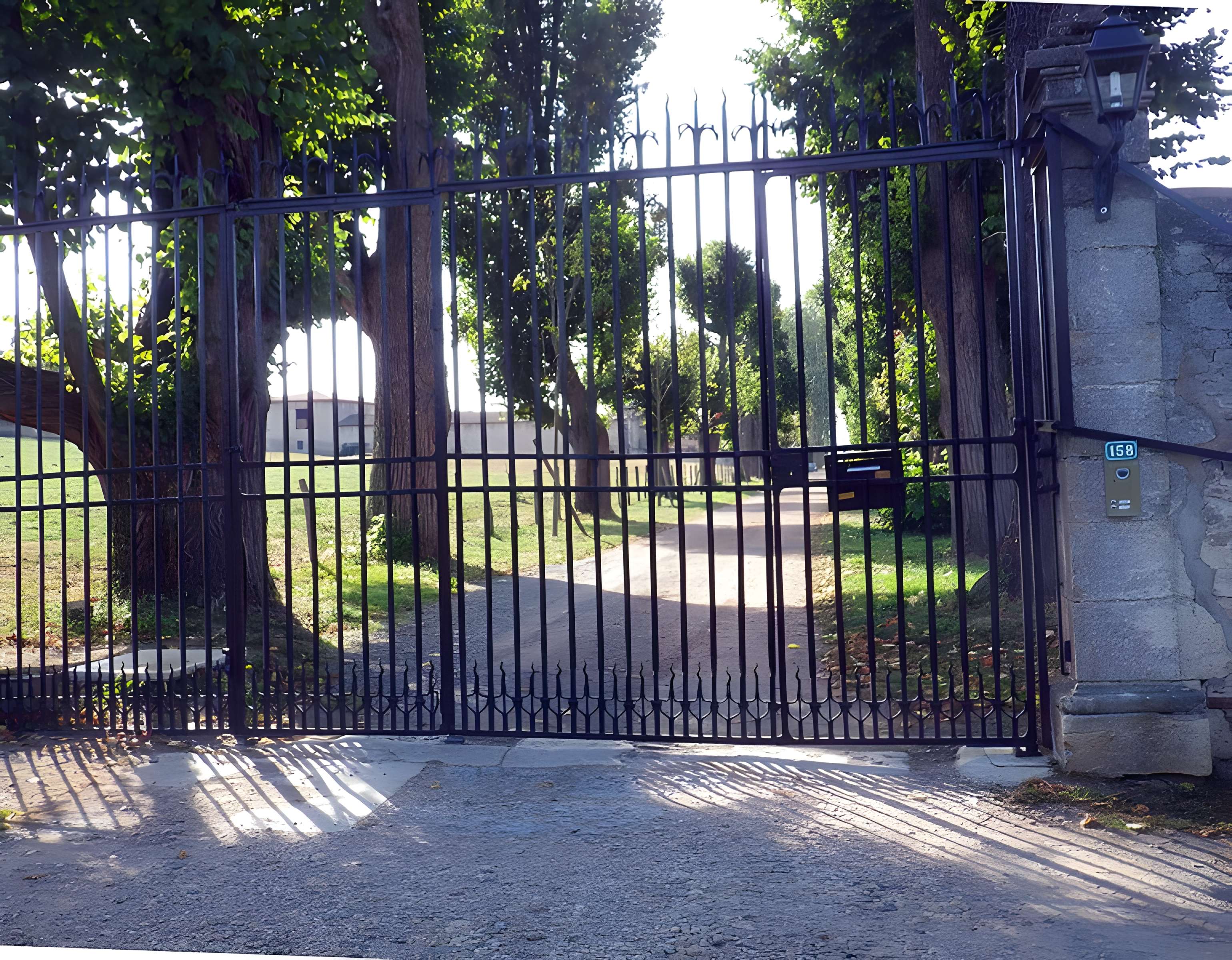 Château dit château de Varax