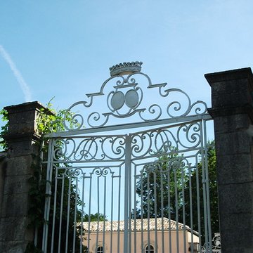 Château de Laye également sur commune de Arnas