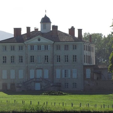 Château de Laye également sur commune de Arnas