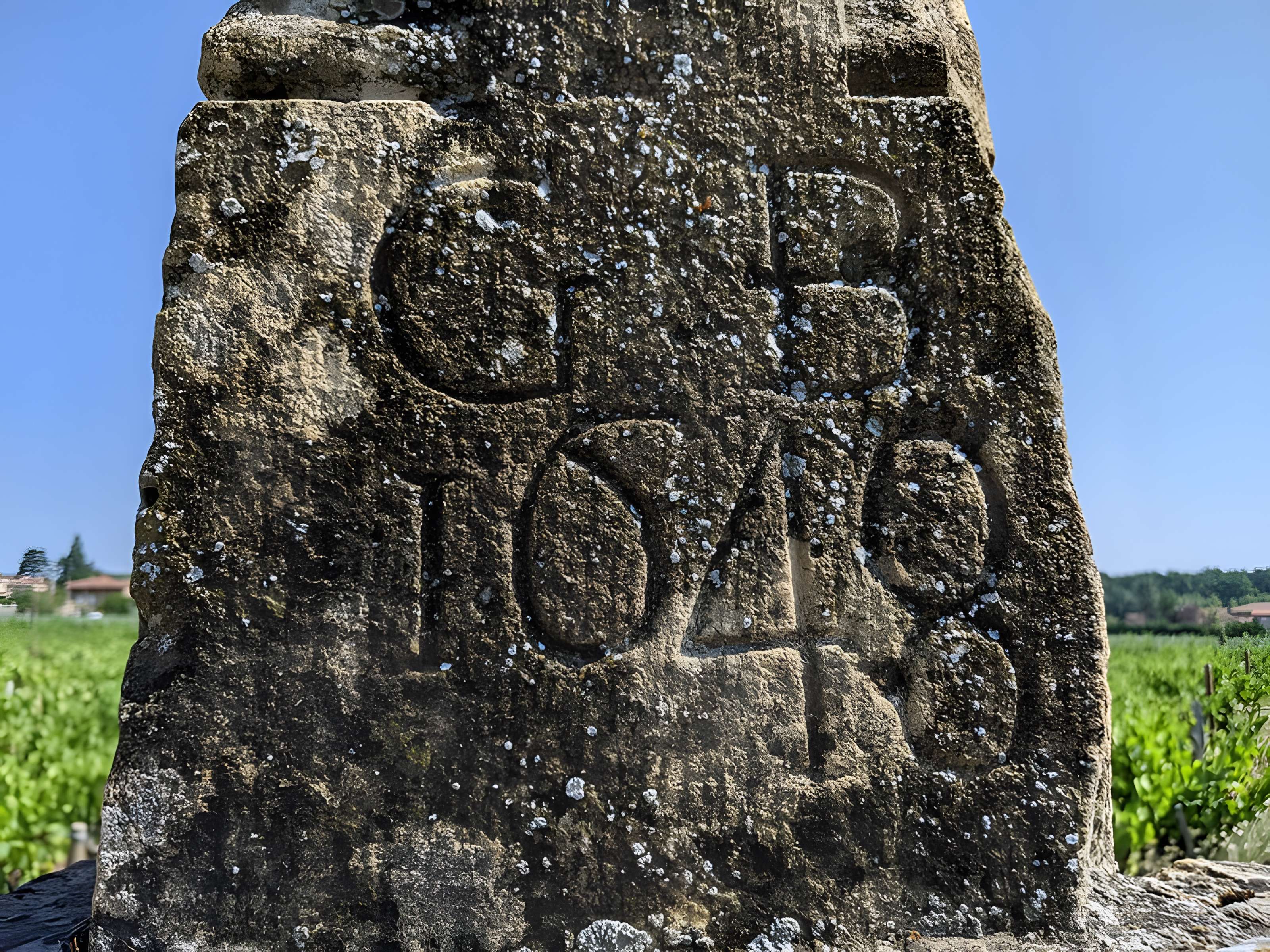 Croix de chemin dite du Mont