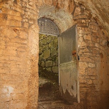 Réservoirs daqueduc du Vallon dArche vestiges