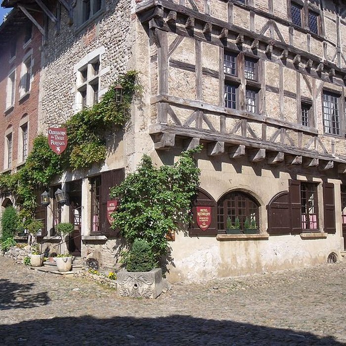 Photo de Hostellerie du Vieux Pérouges