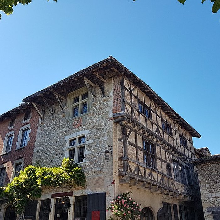 Photo de Hostellerie du Vieux Pérouges