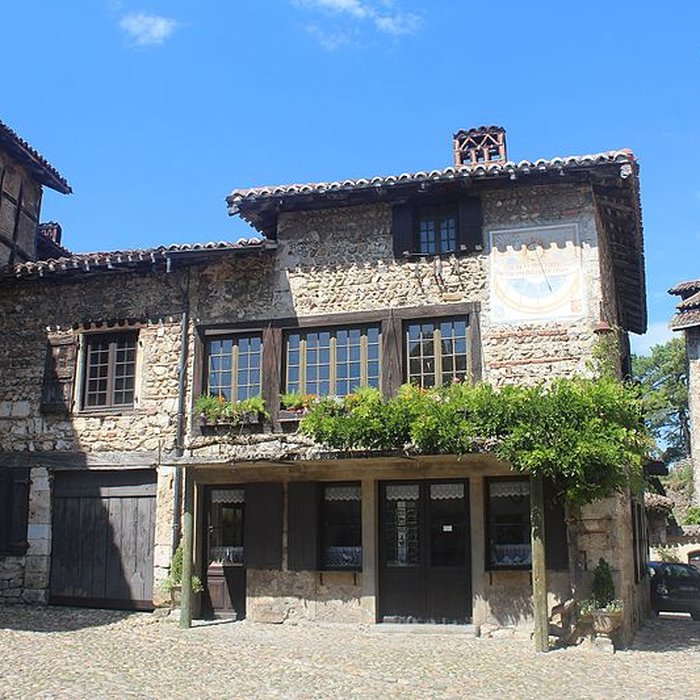 Photo de Hostellerie du Vieux Pérouges