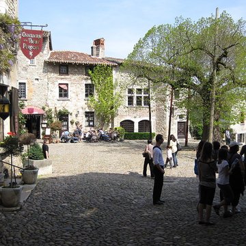 Hostellerie du Vieux Pérouges