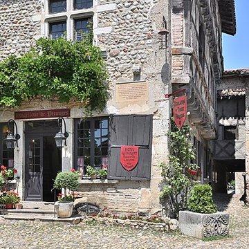 Hostellerie du Vieux Pérouges