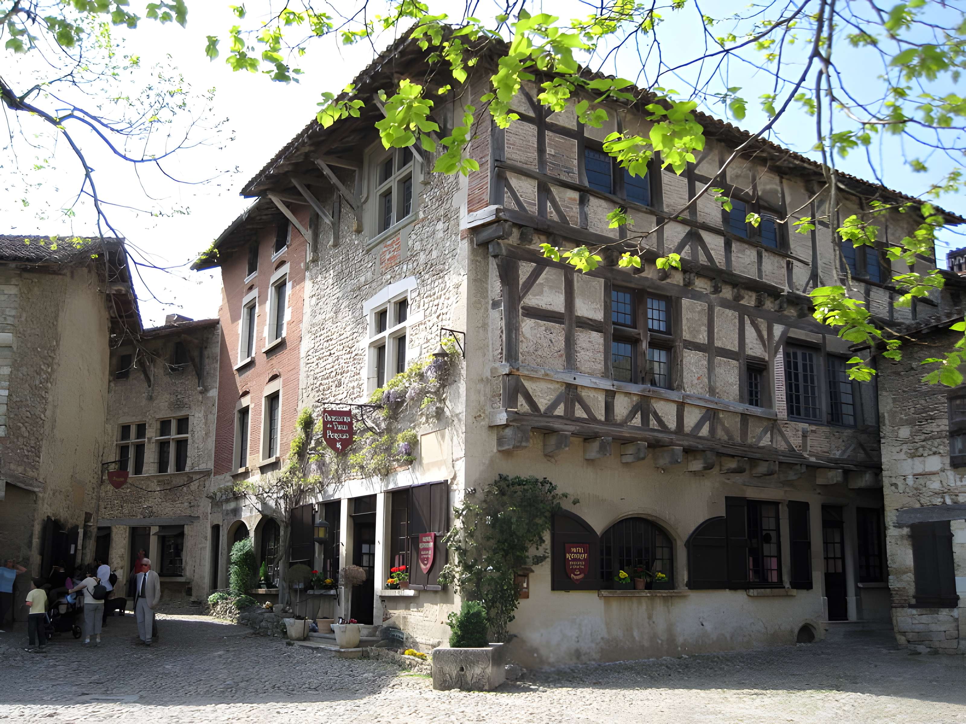 Hostellerie du Vieux Pérouges