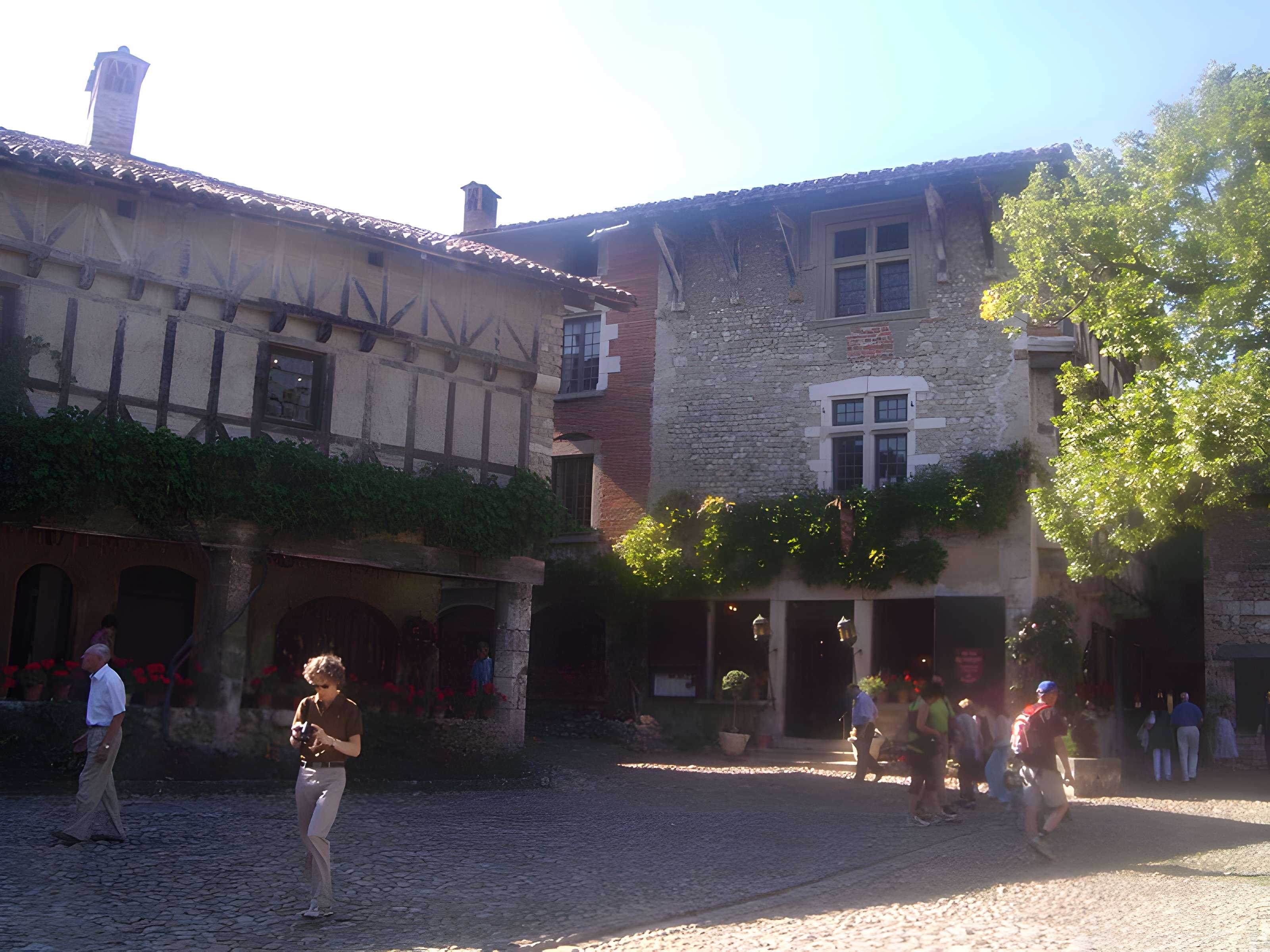 Hostellerie du Vieux Pérouges
