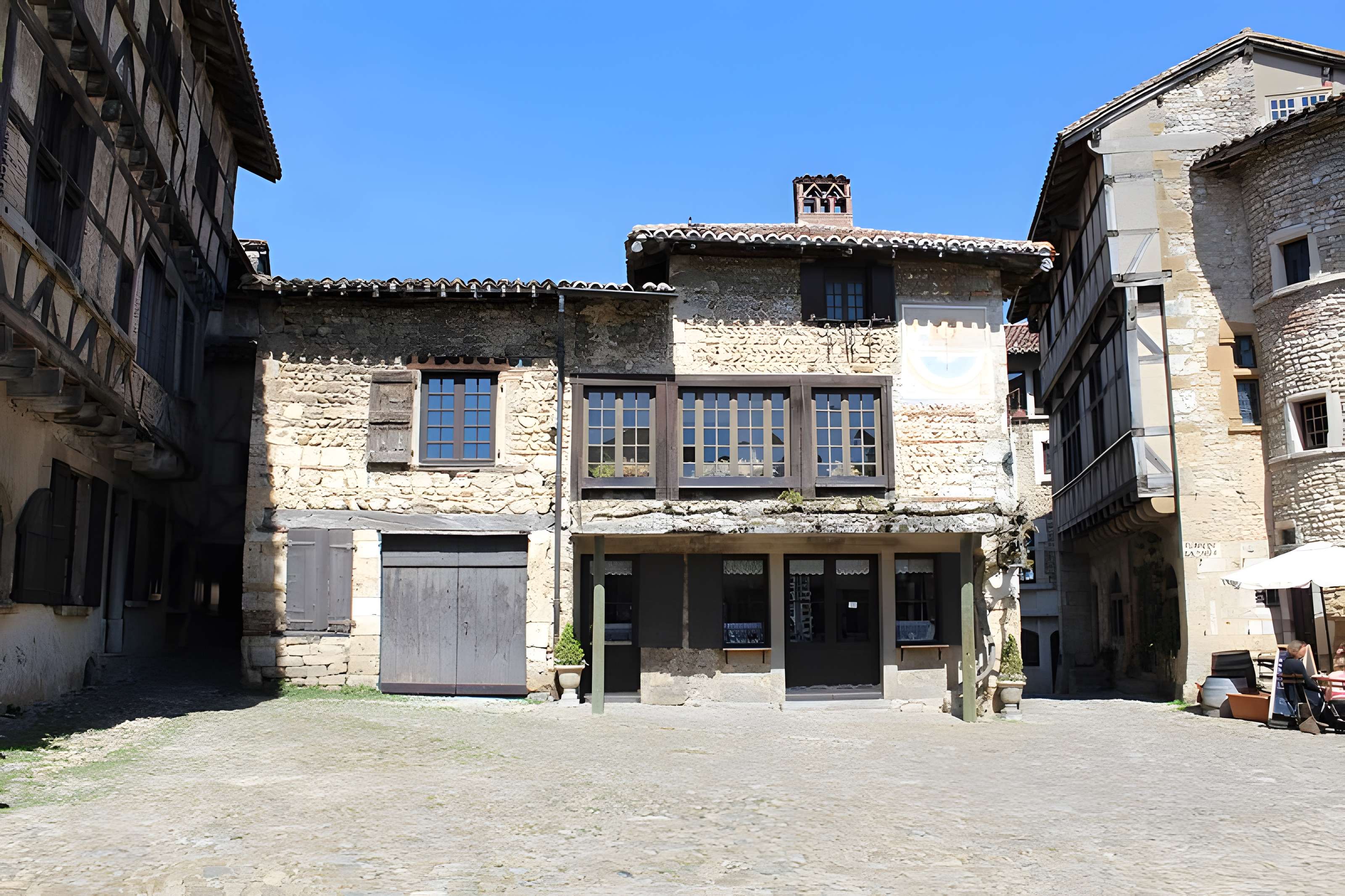 Hostellerie du Vieux Pérouges