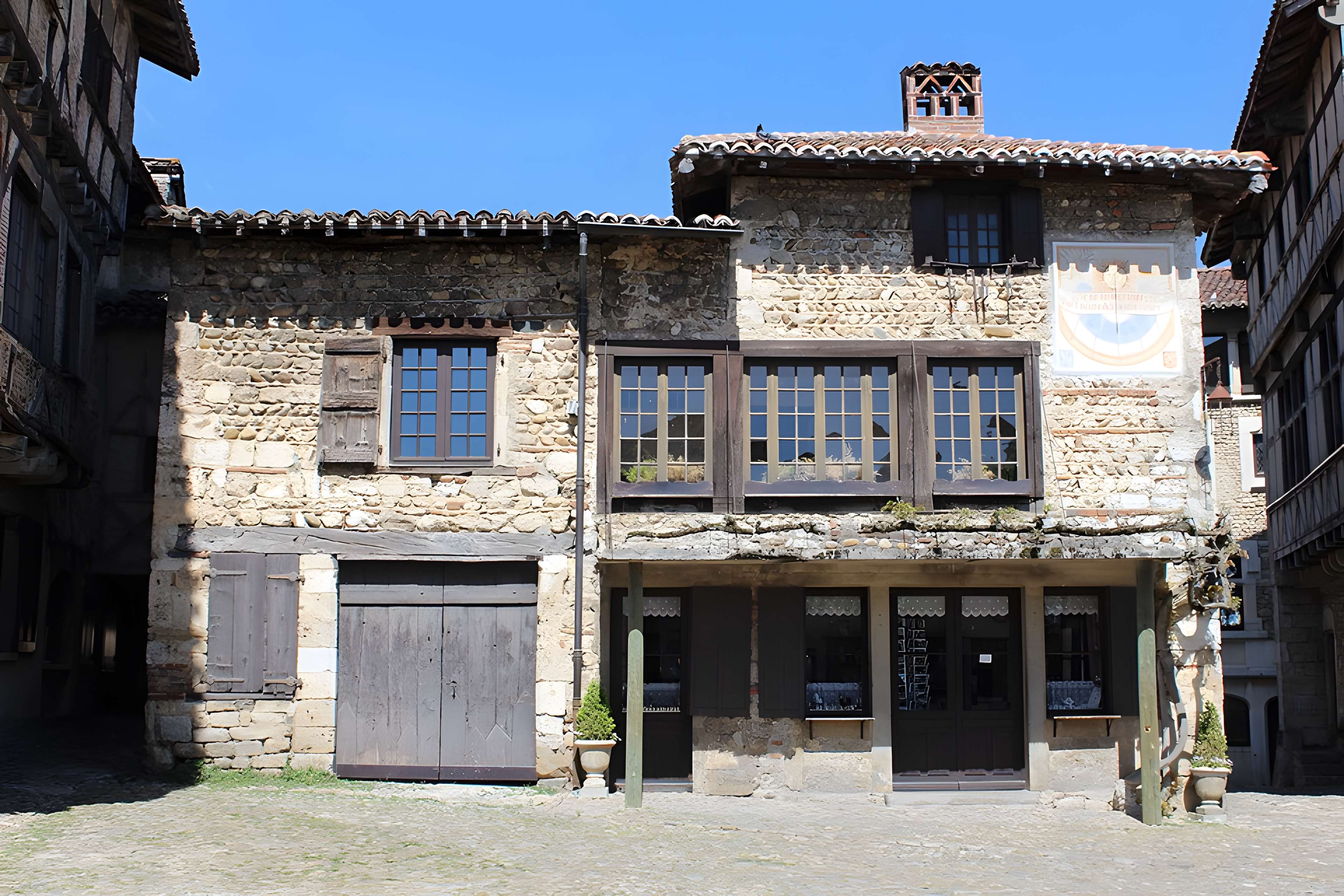 Hostellerie du Vieux Pérouges