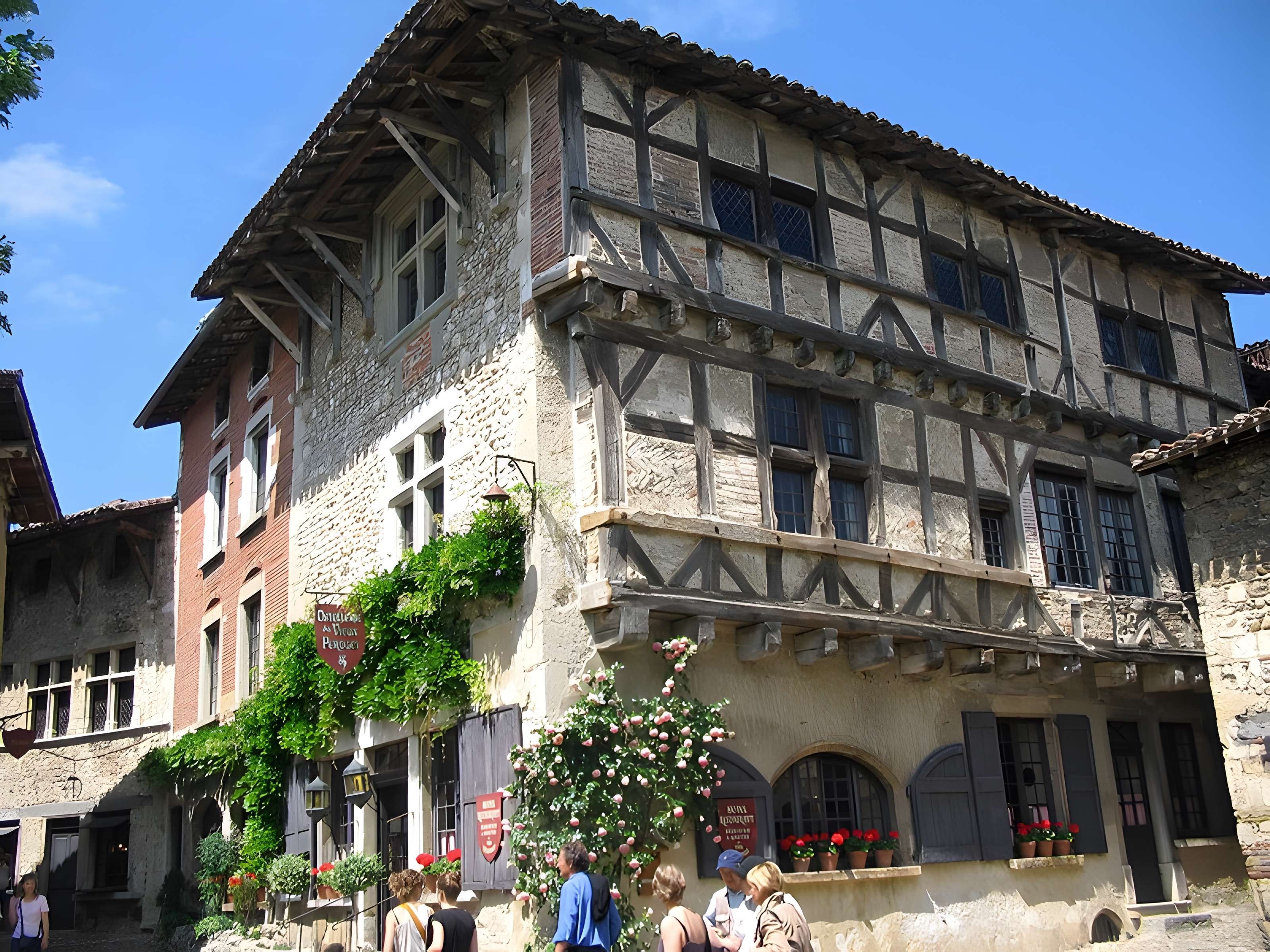 Hostellerie du Vieux Pérouges