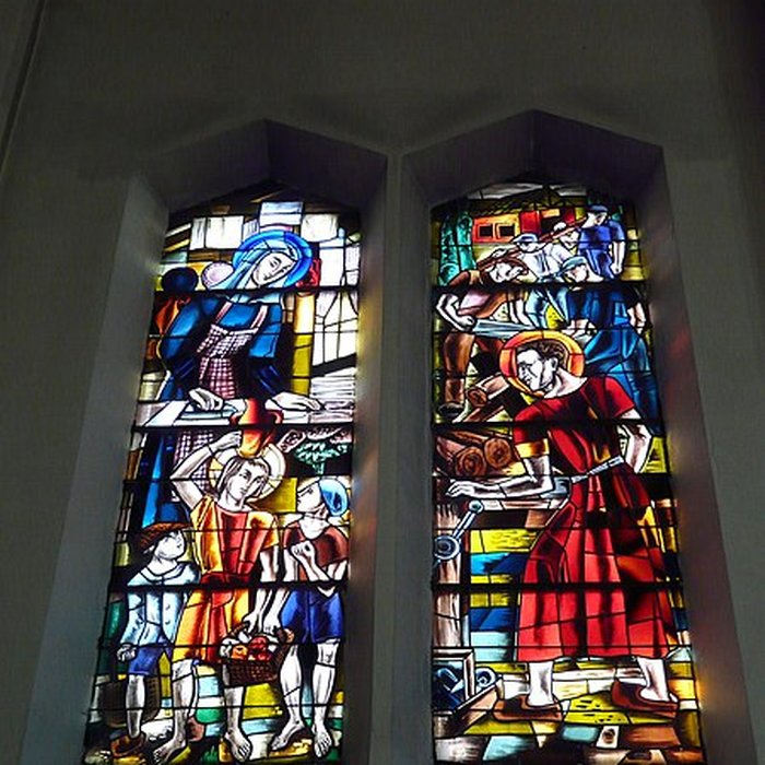 Photo de Eglise Sainte-Jeanne-dArc de Parilly